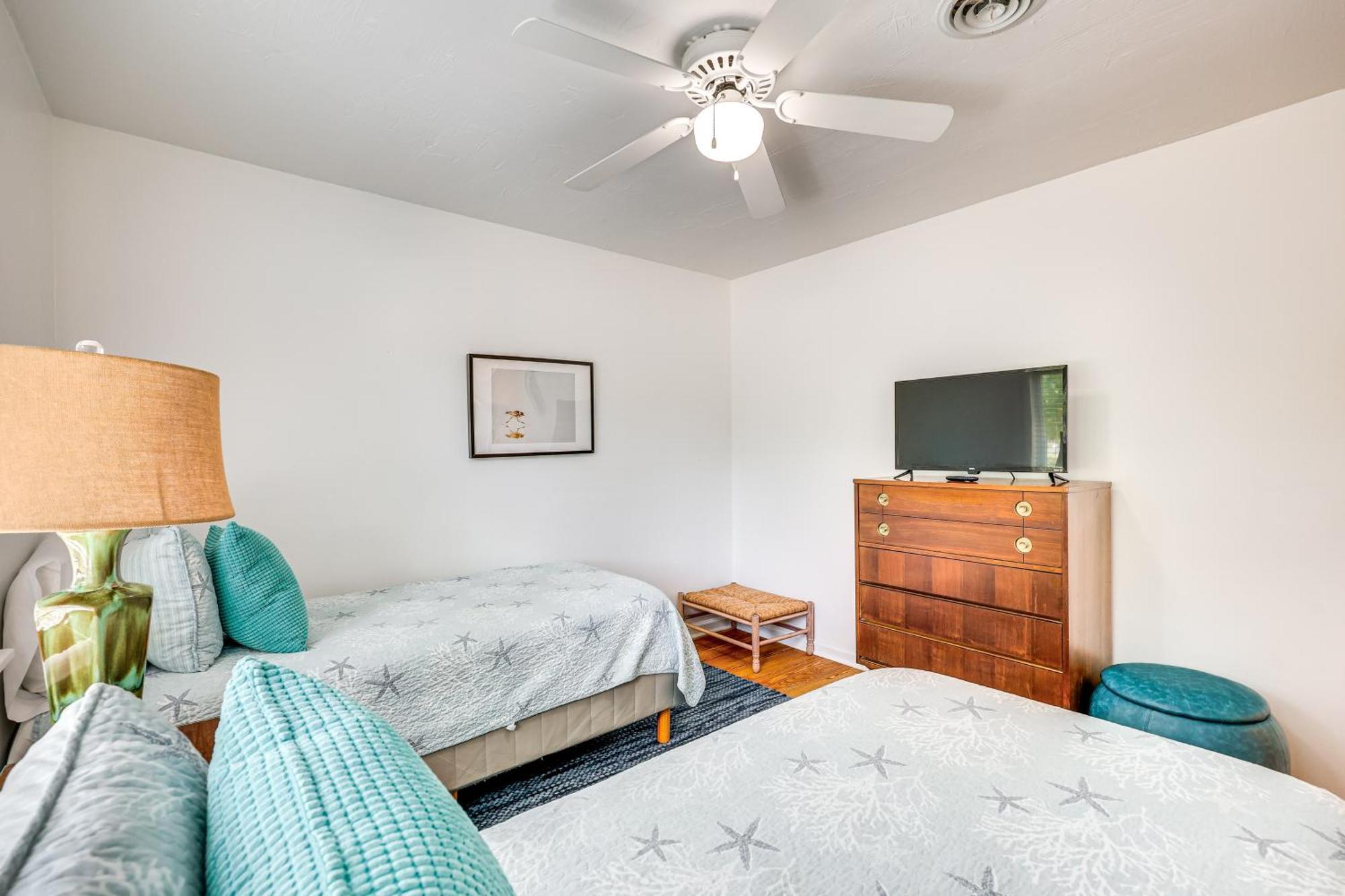 Oak Island Cottage Minutes To Long Beach! Екстериор снимка