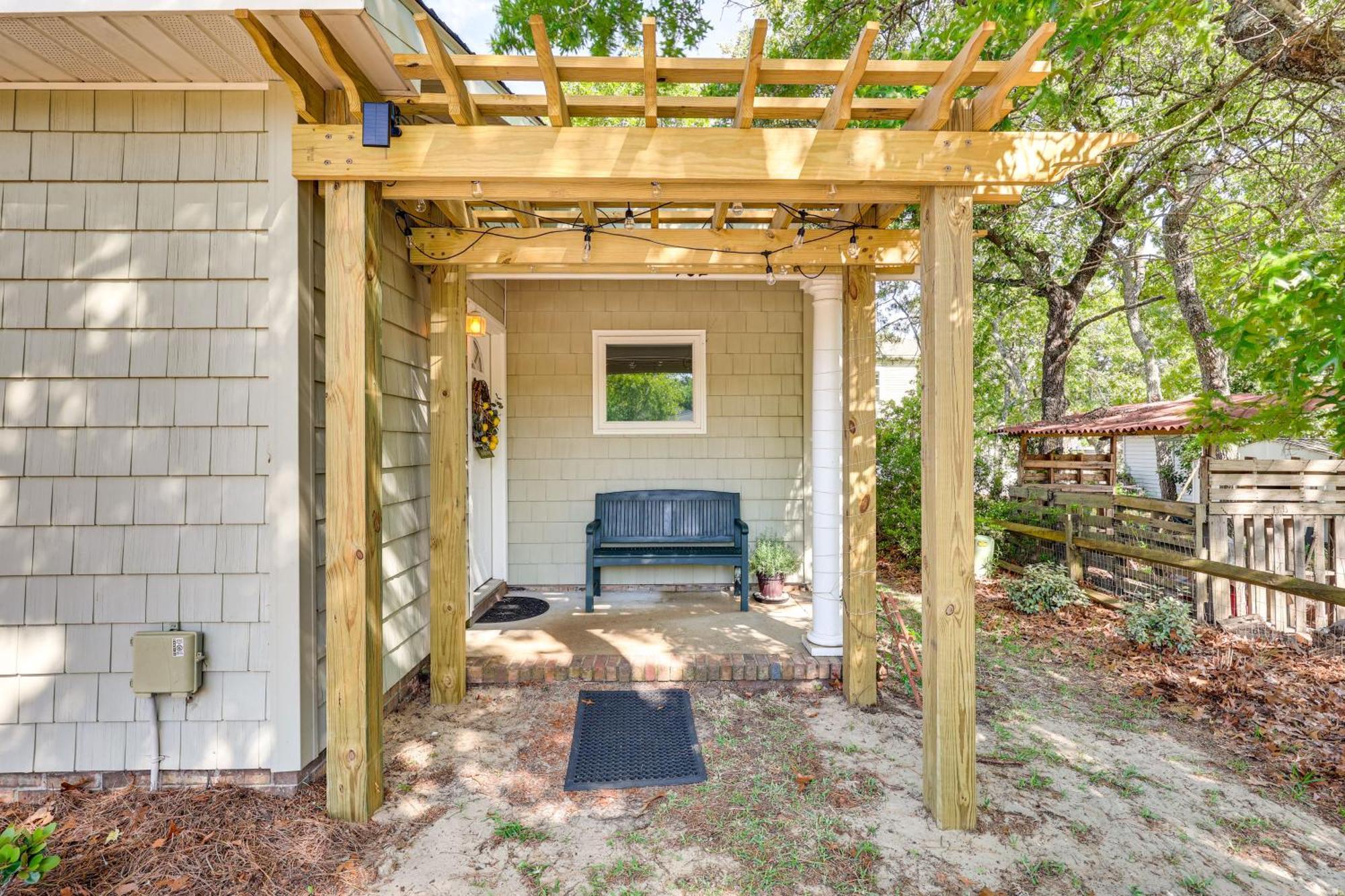 Oak Island Cottage Minutes To Long Beach! Екстериор снимка